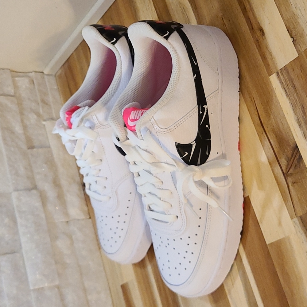 Nike, size 11, white/pink/black